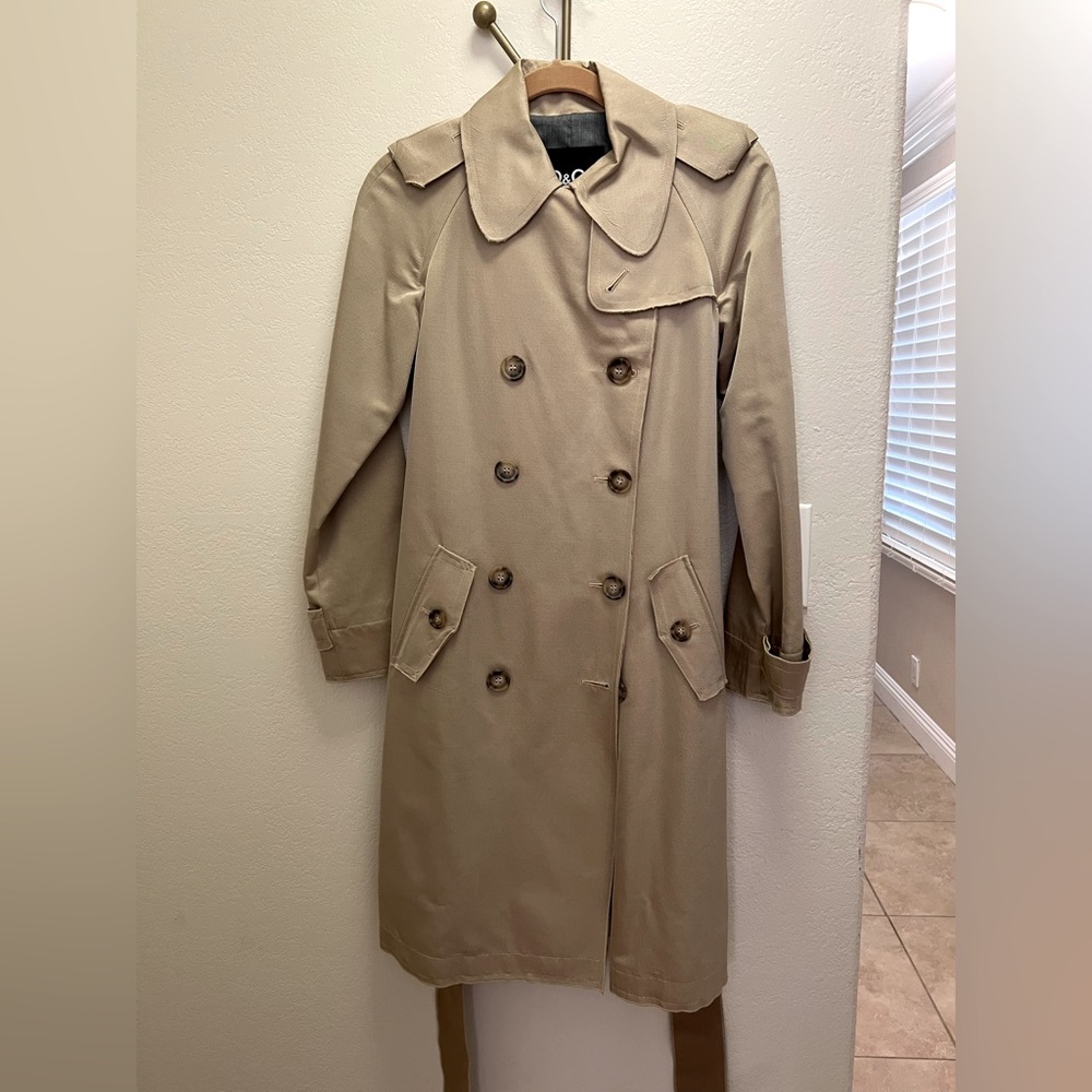 D&G trench coat, brand new, never worn.
